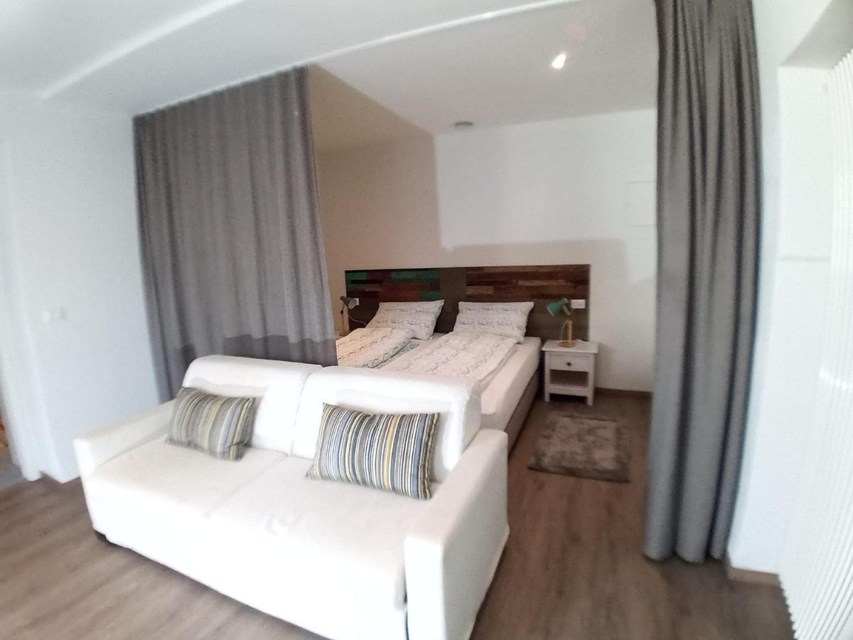 Apartment Roemerbruecke - Ponte Romano Merano Exterior foto